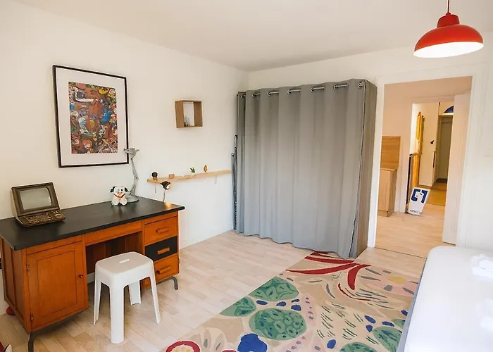 Souvenirs D'enfance-la Bonne Marienne-la Madeleine Daire *