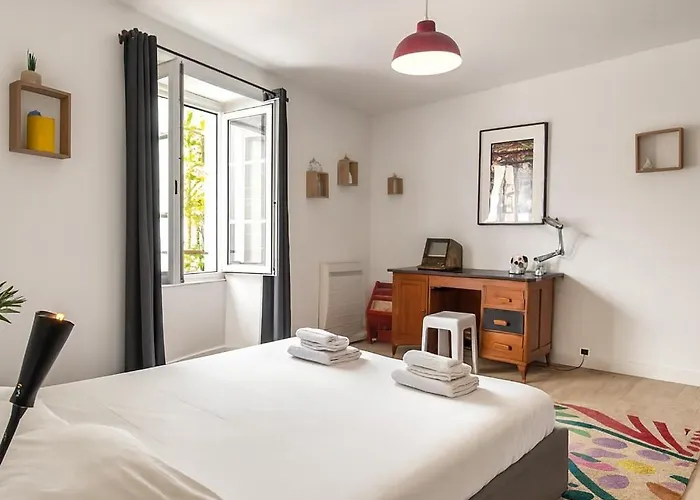 Souvenirs D'enfance-la Bonne Marienne-la Madeleine Daire Angers