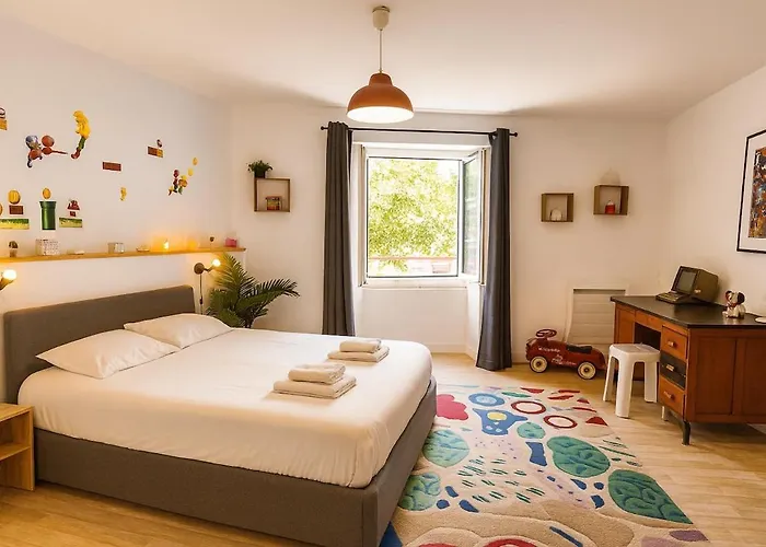 Souvenirs D'enfance-la Bonne Marienne-la Madeleine