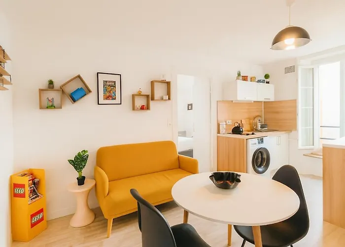 Souvenirs D'enfance-la Bonne Marienne-la Madeleine *